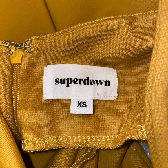 superdown Cynthia Cross Back Dress - Picture 4 of 4